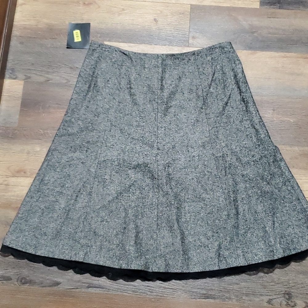 Liz Claiborne nwt grey wool blend lace trimmed skirt - Picture 6 of 6
